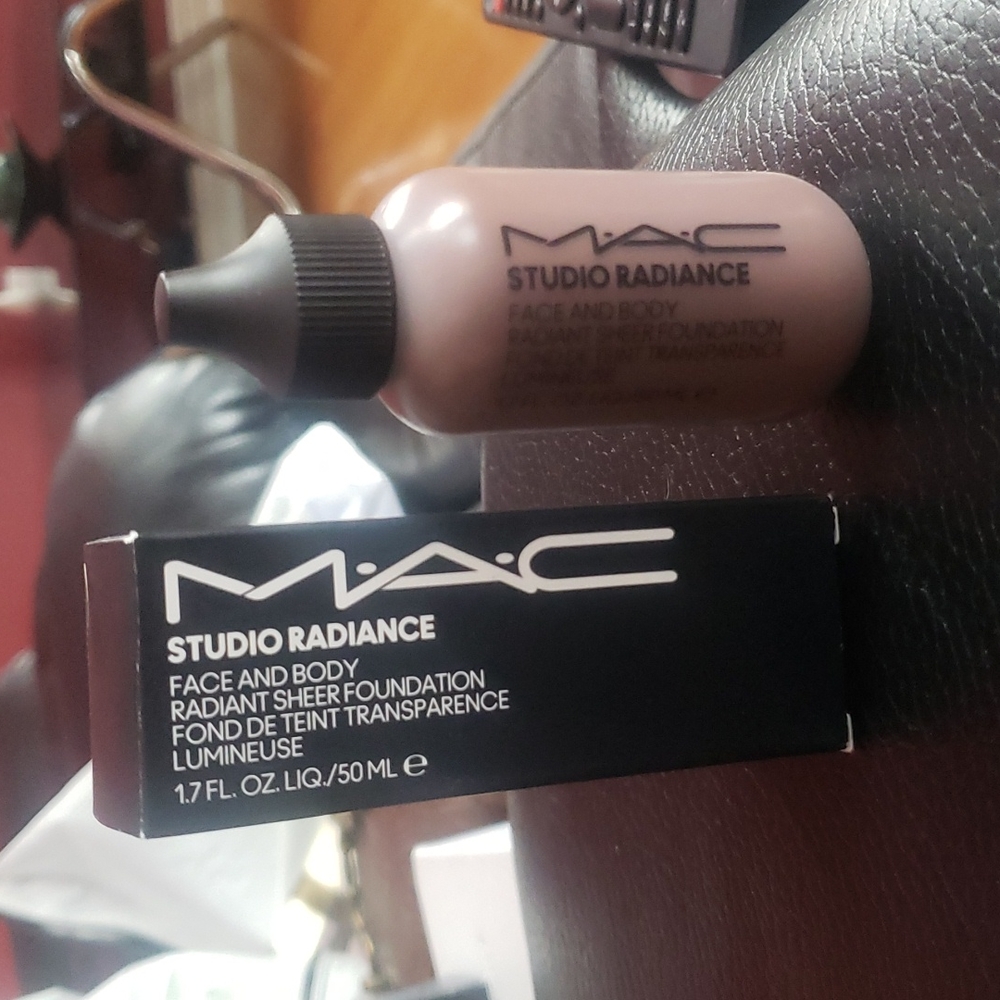 MAC Studio Radiance W7